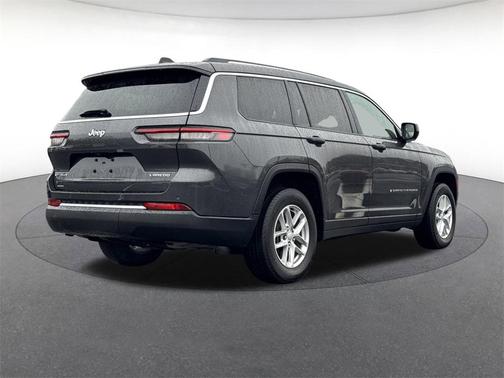 2022 Jeep Grand Cherokee L Laredo