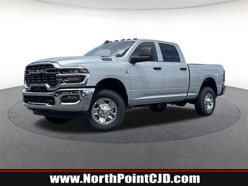 2025 RAM 3500 Tradesman Crew Cab 4x4 6'4' Box