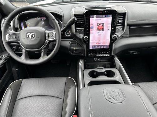 2026 RAM 2500 Laramie Crew Cab 4x4 8' Box