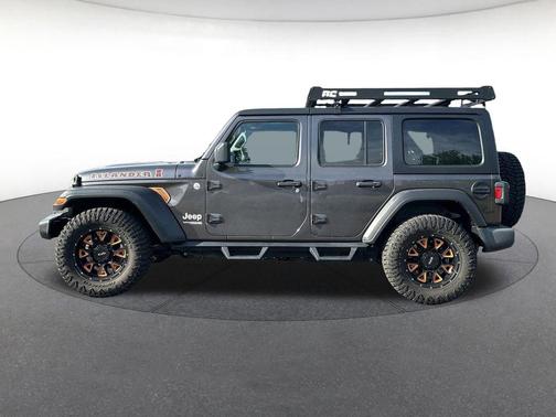 Granite Crystal Metallic Clearcoat 2021 Jeep Wrangler Unlimited Islander 4x4
