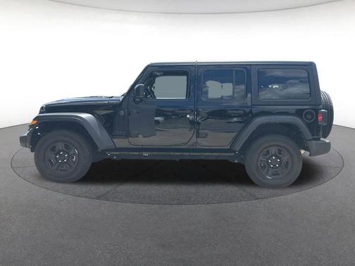 Black Clearcoat 2022 Jeep Wrangler Unlimited Sport