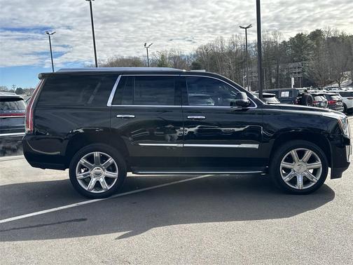 2019 Cadillac Escalade Luxury