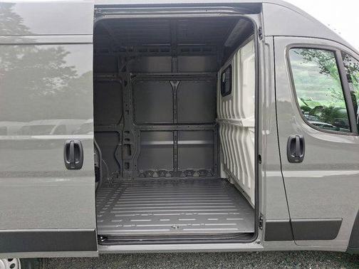 2025 RAM ProMaster 2500 Tradesman