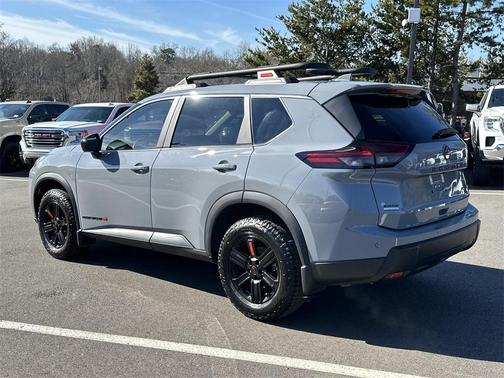 2025 Nissan Rogue Rock Creek