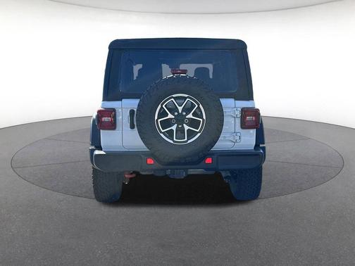 Bright White Clearcoat 2025 Jeep Wrangler Rubicon