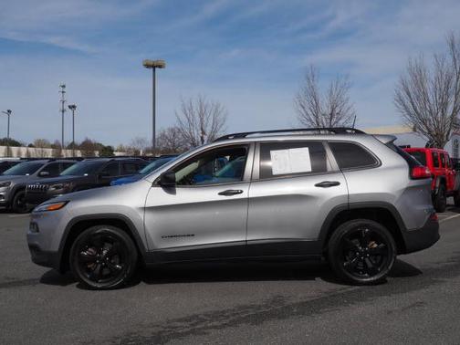 Billet Silver Metallic Clearcoat 2017 Jeep Cherokee Sport