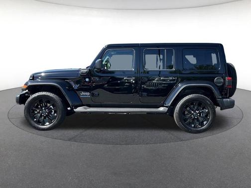 Black Clearcoat 2025 Jeep Wrangler 4xe Sahara