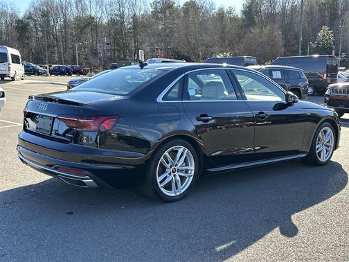 2024 Audi A4 45 S line Premium Plus