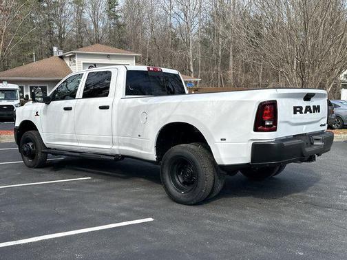 2026 RAM 3500 Tradesman Crew Cab 4x4 8' Box