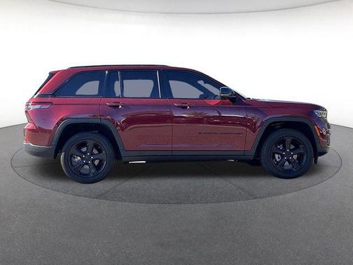 2024 Jeep Grand Cherokee Altitude
