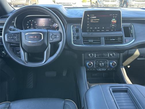 2023 GMC Yukon 4WD AT4