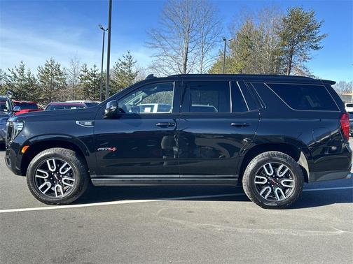 2023 GMC Yukon 4WD AT4