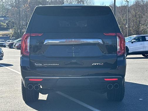 2023 GMC Yukon 4WD AT4