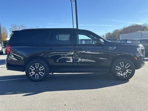 2023 GMC Yukon 4WD AT4