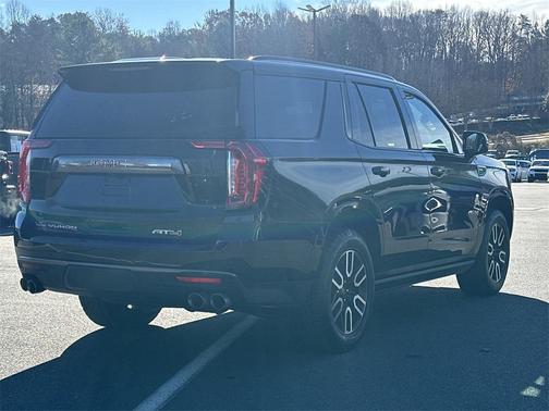 2023 GMC Yukon 4WD AT4
