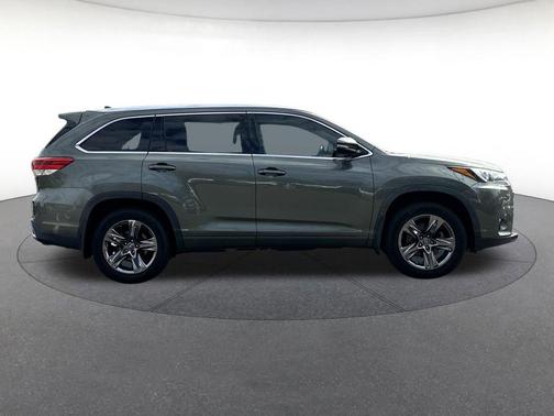 2019 Toyota Highlander Limited Platinum