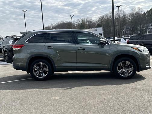 2019 Toyota Highlander Limited Platinum