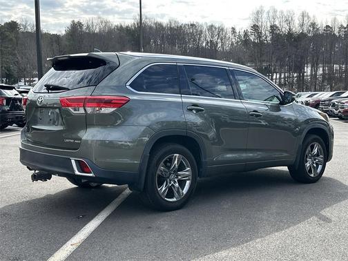 2019 Toyota Highlander Limited Platinum