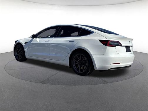 2020 Tesla Model 3 Standard Range