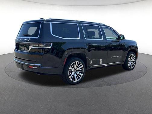 Diamond Black Crystal Pearlcoat 2025 Jeep Grand Wagoneer 4x4