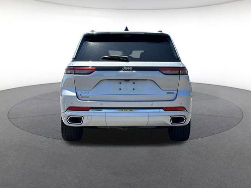 Silver Zynith 2024 Jeep Grand Cherokee Overland