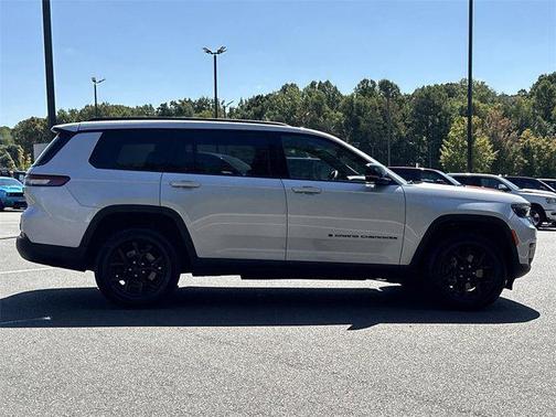 2024 Jeep Grand Cherokee L Altitude