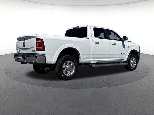 2021 RAM 2500 Laramie Crew Cab 4x4 6'4' Box