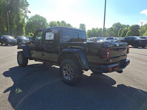 2025 Jeep Gladiator Mojave X