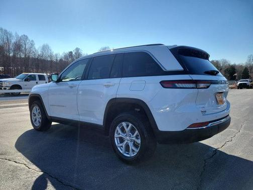 Photo 5 of 20 of 2023 Jeep Grand Cherokee Limited