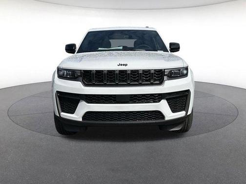 2026 Jeep Grand Cherokee Altitude