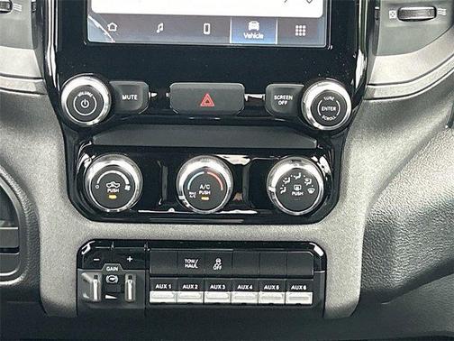2025 RAM 2500 Tradesman Crew Cab 4x2 8' Box