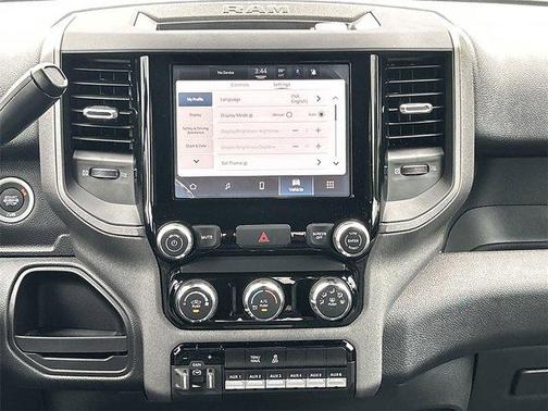 2025 RAM 2500 Tradesman Crew Cab 4x2 8' Box