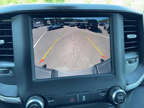 2022 RAM 3500 Big Horn Crew Cab 4x4 8 Box