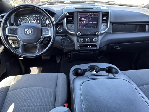 2022 RAM 3500 Big Horn Crew Cab 4x4 8 Box