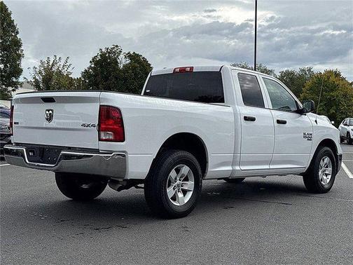 2024 RAM 1500 Classic SLT