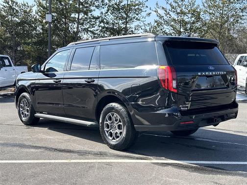 2025 Ford Expedition Max Active 4x4