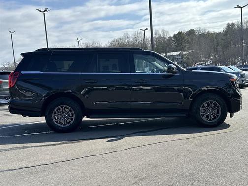 2025 Ford Expedition Max Active 4x4