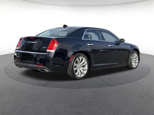 2018 Chrysler 300 Touring