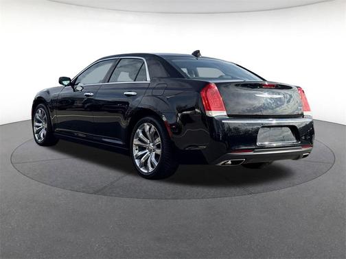 2018 Chrysler 300 Touring