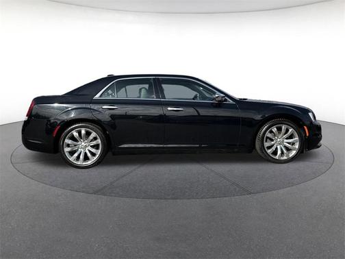 2018 Chrysler 300 Touring