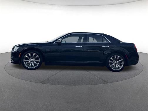 2018 Chrysler 300 Touring
