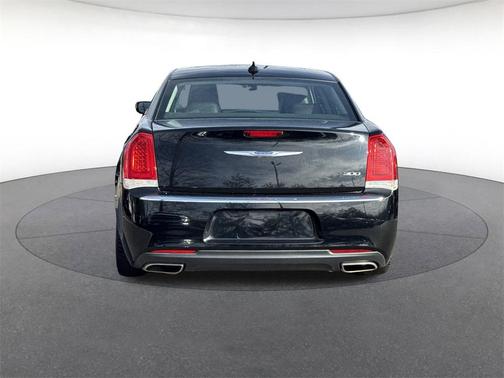 2018 Chrysler 300 Touring