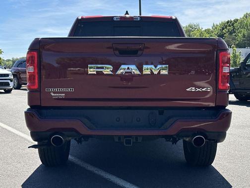 Delmonico Red Pearlcoat 2025 RAM 1500 Big Horn/Lone Star