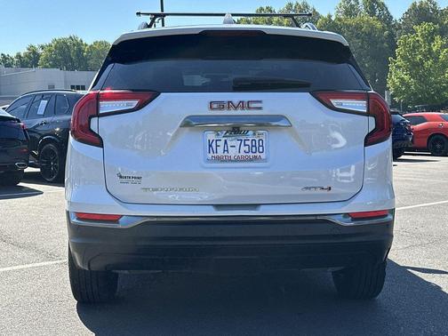 White Frost Tricoat 2023 GMC Terrain AWD AT4