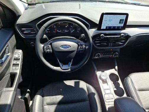 AGATE BLACK METALLIC 2022 Ford Escape SEL
