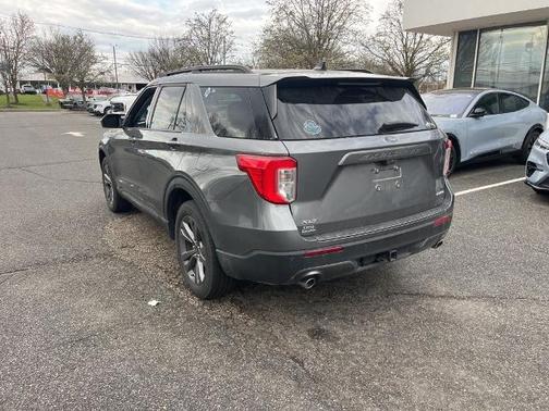CARBONIZED GRAY METALLIC 2023 Ford Explorer XLT