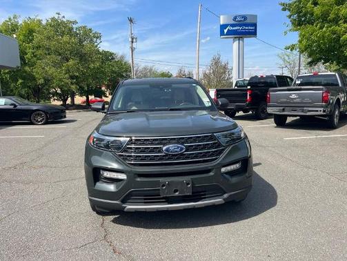 FORGED GREEN METALLIC 2022 Ford Explorer XLT