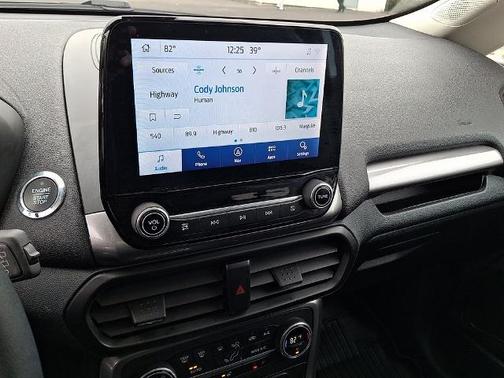 DIAMOND WHITE 2022 Ford EcoSport SES
