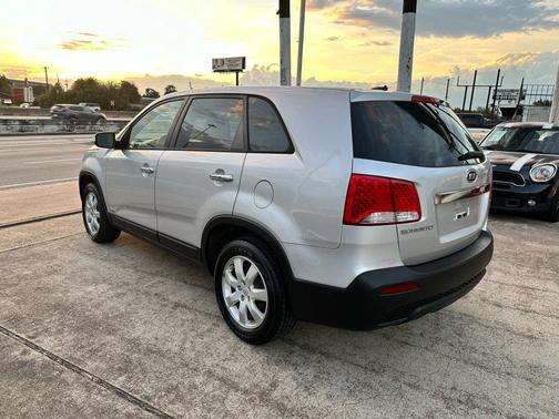 2012 Kia Sorento LX