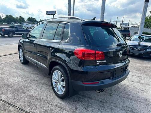 2016 Volkswagen Tiguan SE